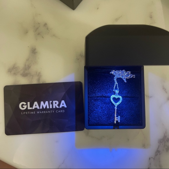 GLAMIRA PENDANT ALYSSA in White Gold - Picture 2 of 3